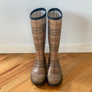 Burberry Rainboots sz 5